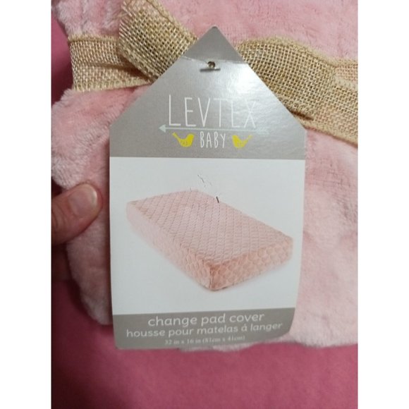 NWT Baby Girl Levtex Soft Pink Changing Pad Cover 32x16 - Picture 2 of 5